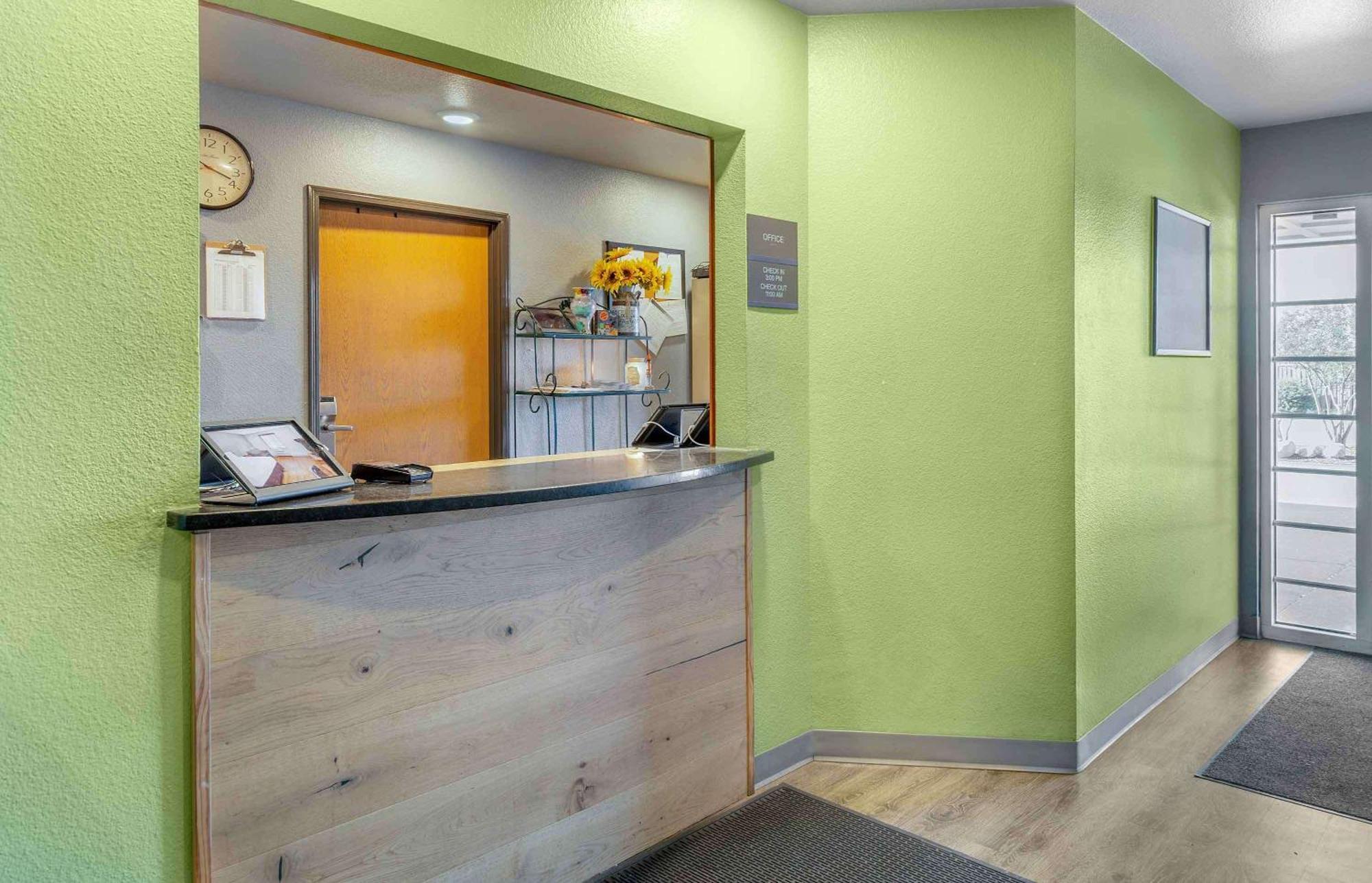 Extended Stay America Select Suites - Wilmington - West Exterior foto